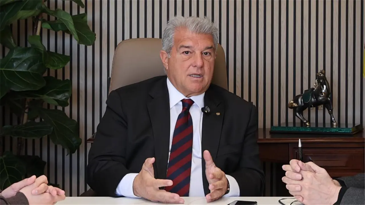 لابورتا: لن نمدد عقد فليك قبل نهاية الموسم.. وإصابة رافينها مزعجة